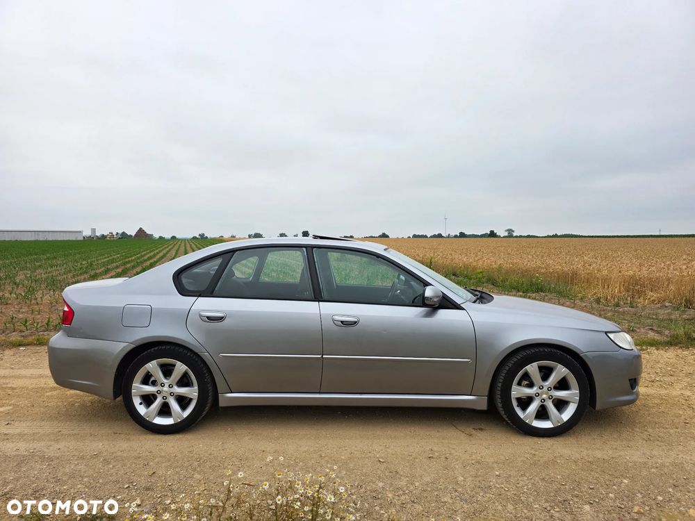 Subaru Legacy - 5