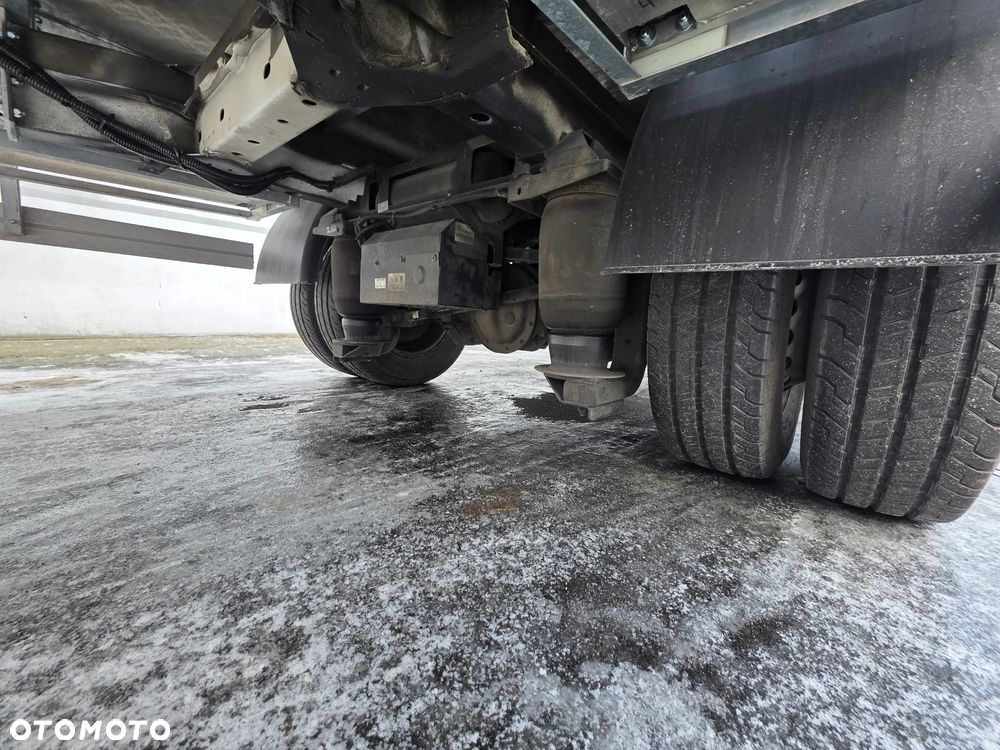 Mercedes-Benz Sprinter - 17