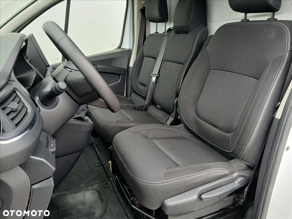 Renault trafic - 18