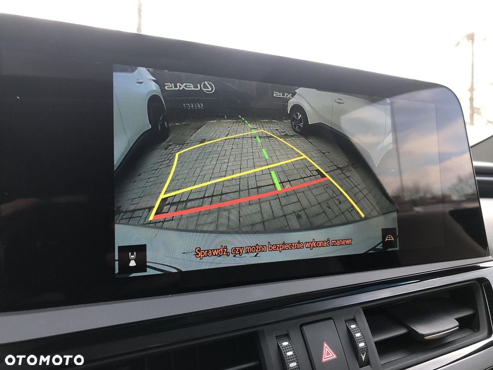 Lexus ES 300h F Sport Design - 19