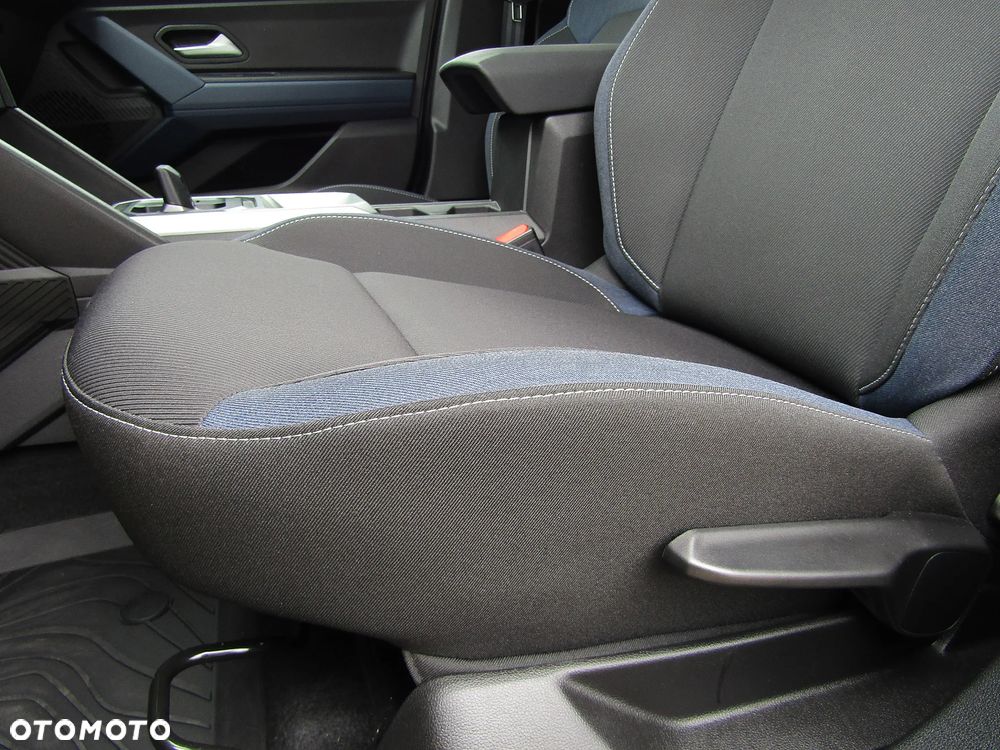 Dacia Duster 1.6 Full Hybrid 140 Journey MMT - 24