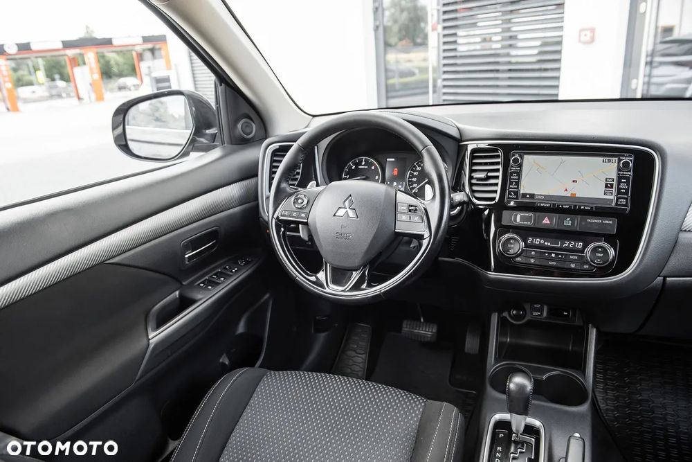 Mitsubishi Outlander 2.2 DID Intense + 4WD - 26