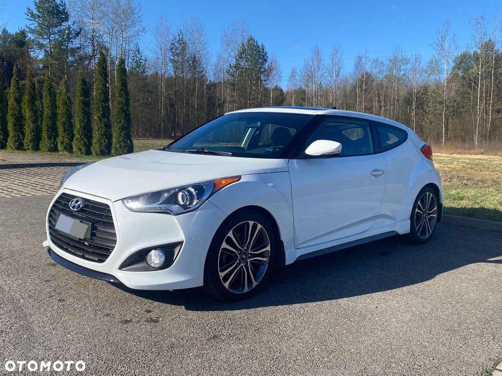 Hyundai Veloster - 2