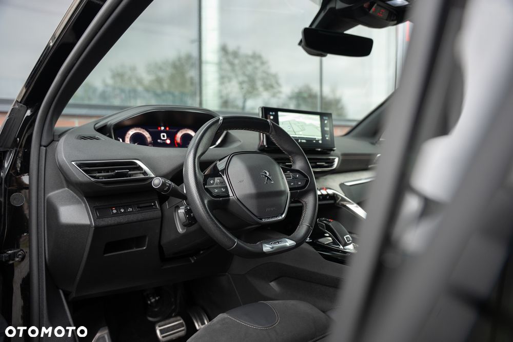 Peugeot 5008 1.6 PureTech GT Pack S&S EAT8 - 24