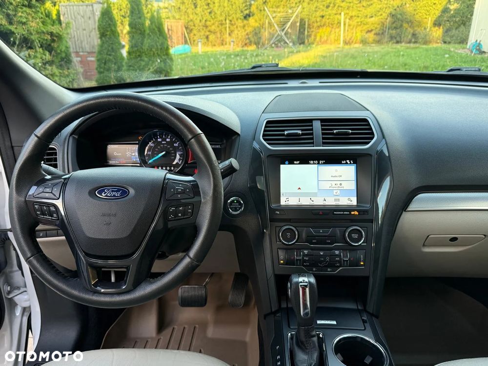 Ford Explorer - 8