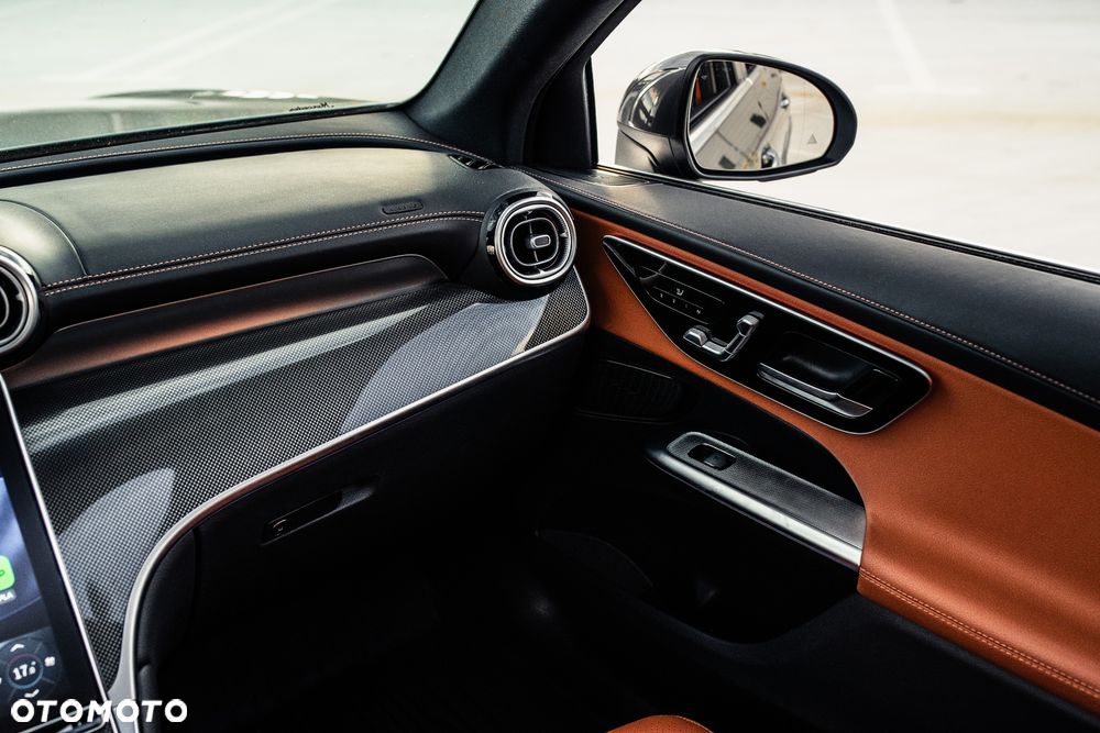 Mercedes-Benz GLC 200 mHEV 4-Matic AMG Line - 28