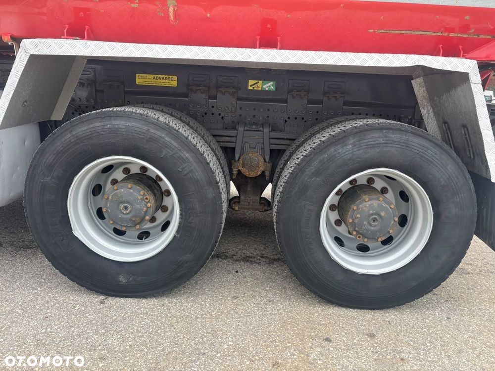 Mercedes-Benz Actros - 16