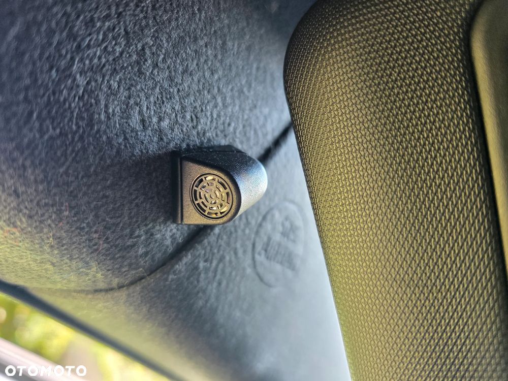 Toyota Corolla 1.8 Hybrid GPF Comfort - 27
