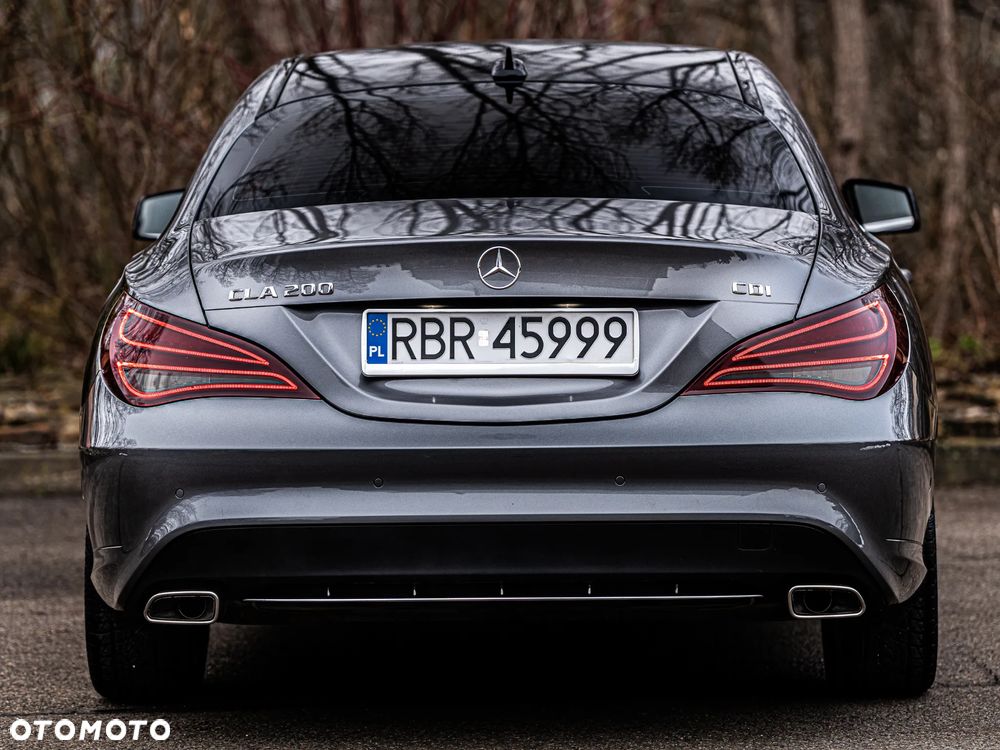 Mercedes-Benz CLA 200 d Urban - 24