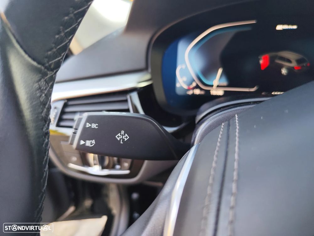 BMW 530 e Line Luxury - 17