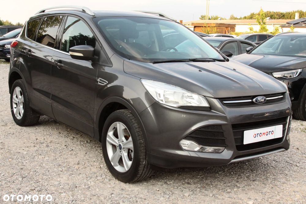 Ford Kuga 2.0 TDCi 2x4 Titanium - 2