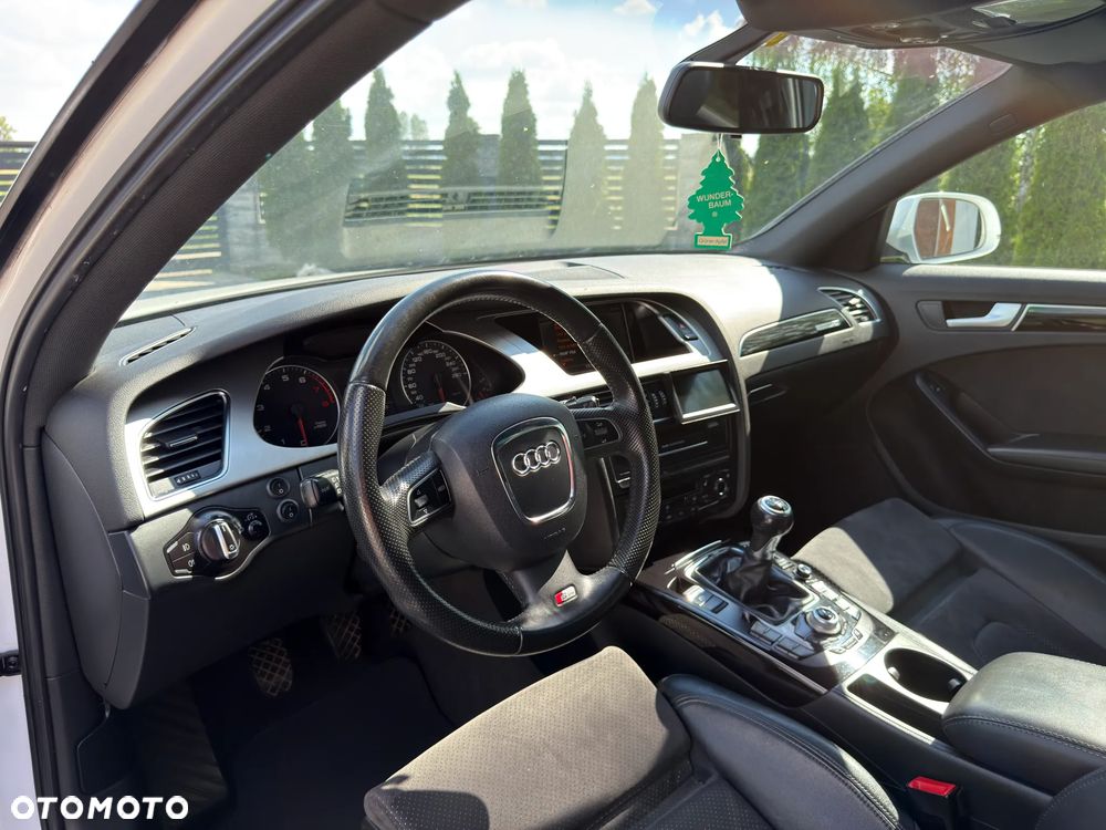 Audi A4 Avant 2.0 TFSI quattro S line Sportpaket (plus) - 30