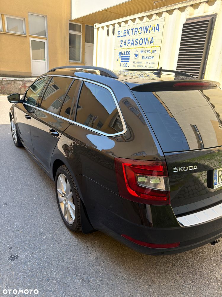 Skoda Octavia 2.0 TDI 4x4 L&K DSG - 5