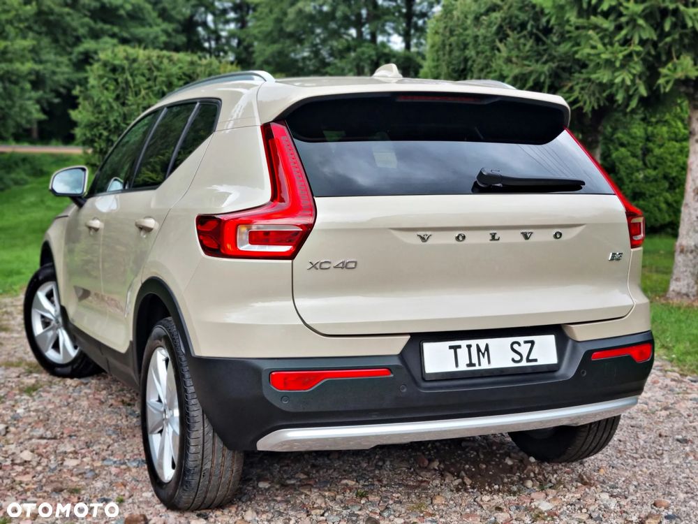 Volvo XC 40 B3 B DKG Ultra Black Edition - 14