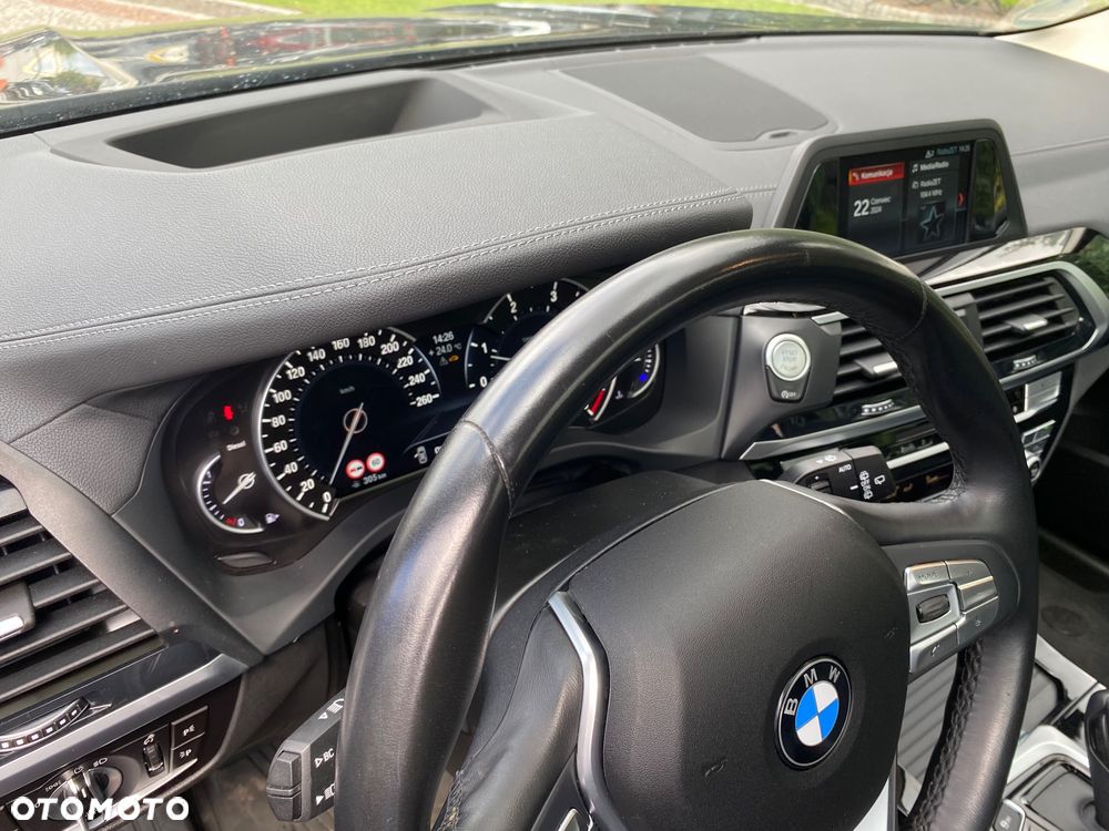 BMW X3 xDrive20d Luxury Line - 9