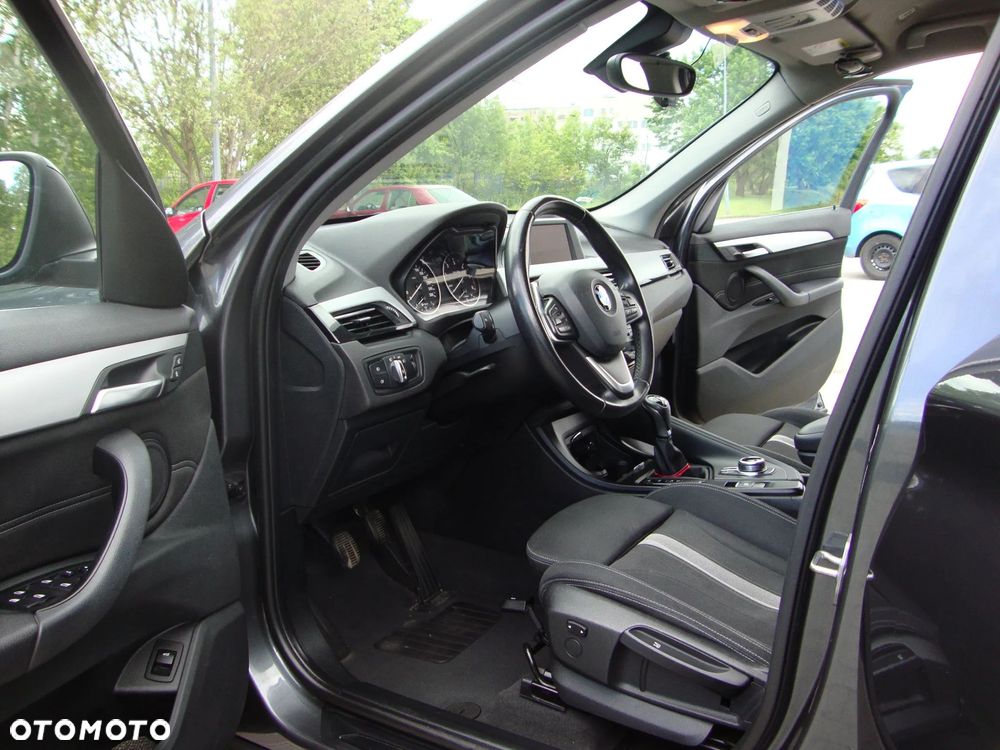 BMW X1 sDrive18d - 15