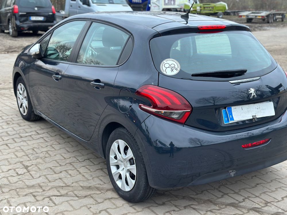 Peugeot 208 PureTech 68 Like - 5