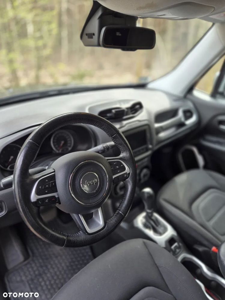 Jeep Renegade - 16