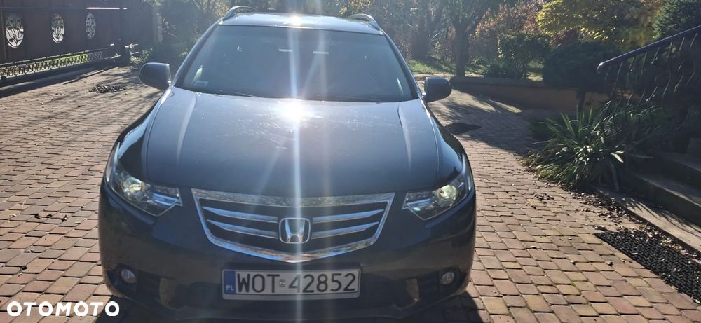 Honda Accord 2011 photo 2