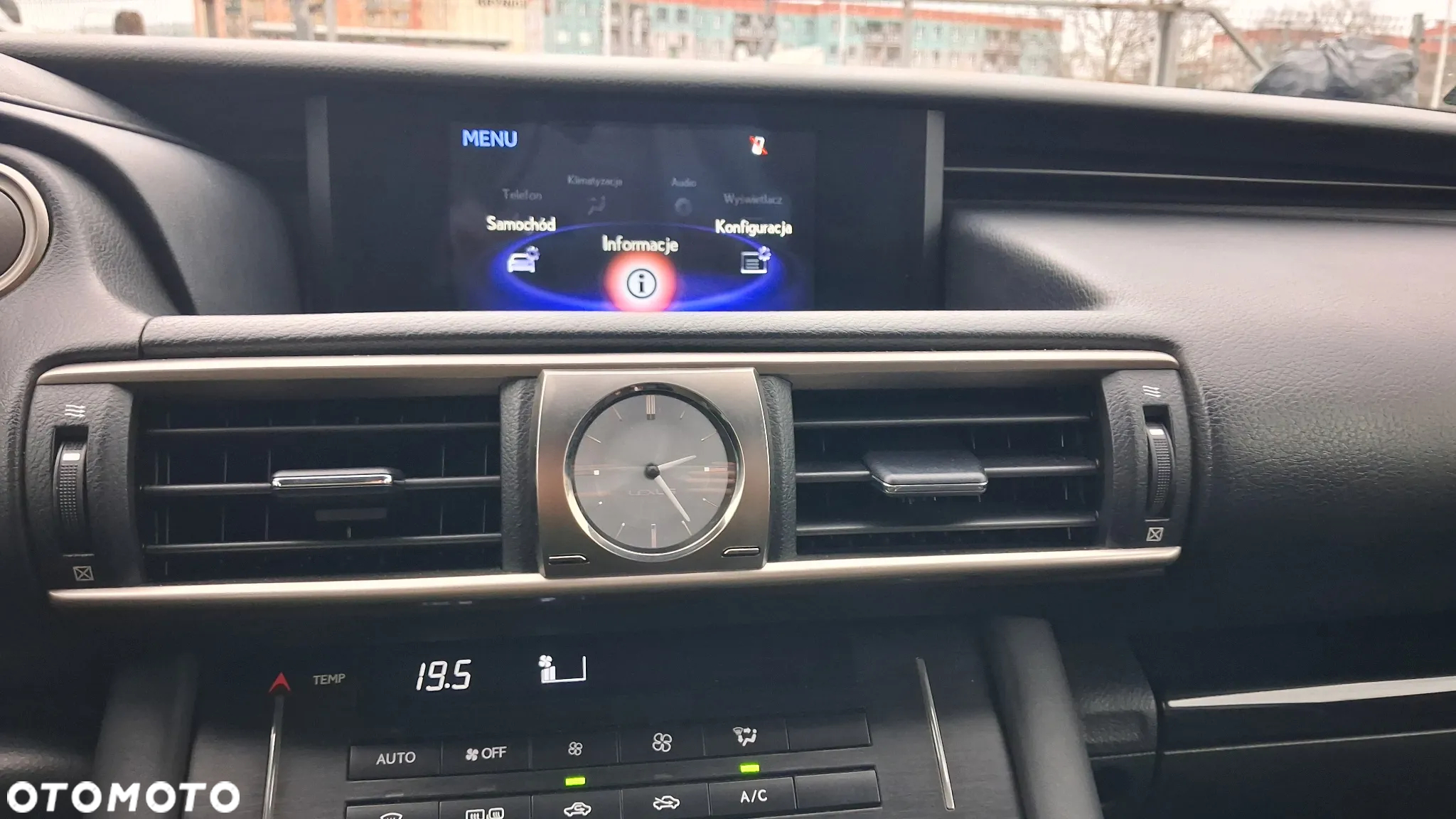 Lexus IS 200t Elegance - 15