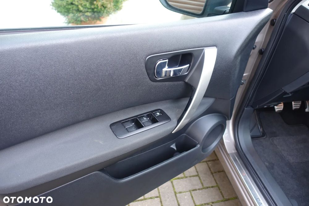 Nissan Qashqai 1.5 dCi DPF acenta - 21