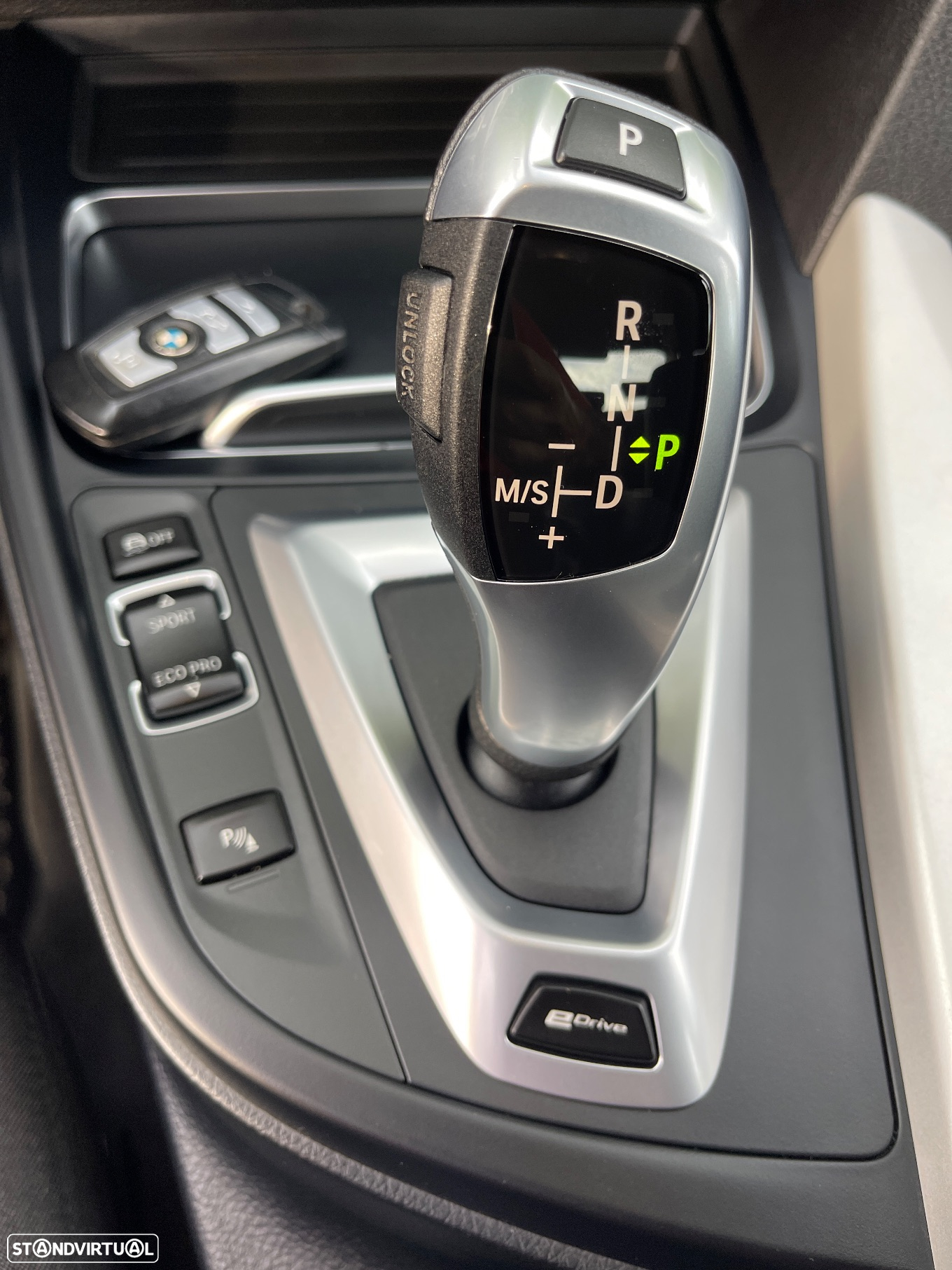 BMW 330 e iPerformance Advantage - 13
