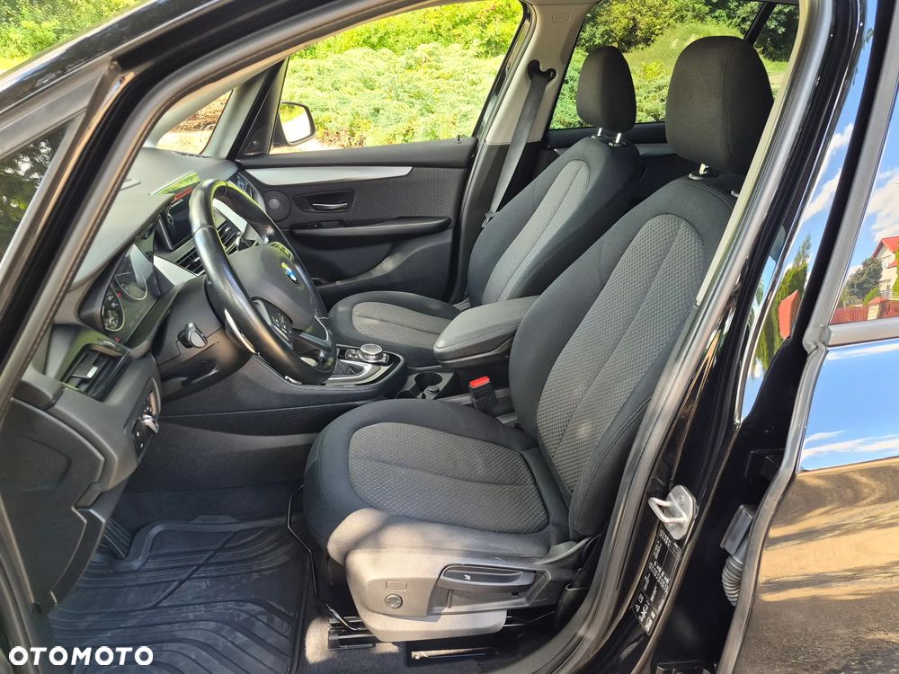 BMW Seria 2 220d xDrive Sport-Aut Luxury Line - 11