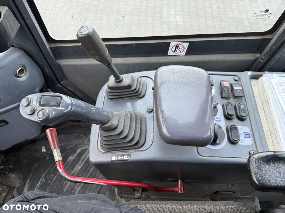 Komatsu WA 250PZ-6 - 13