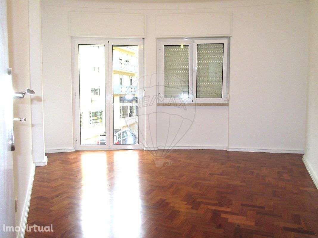 Apartamento T2 para arrendamento - Grande imagem: 5/12