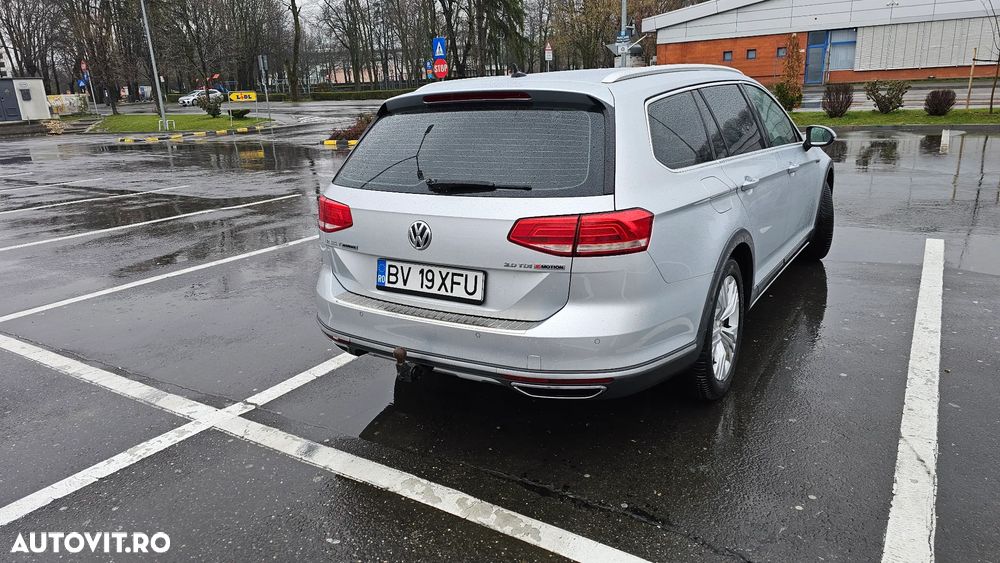 Volkswagen Passat - 8