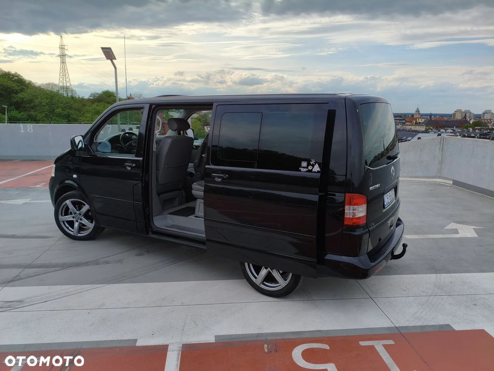 Volkswagen Multivan - 4