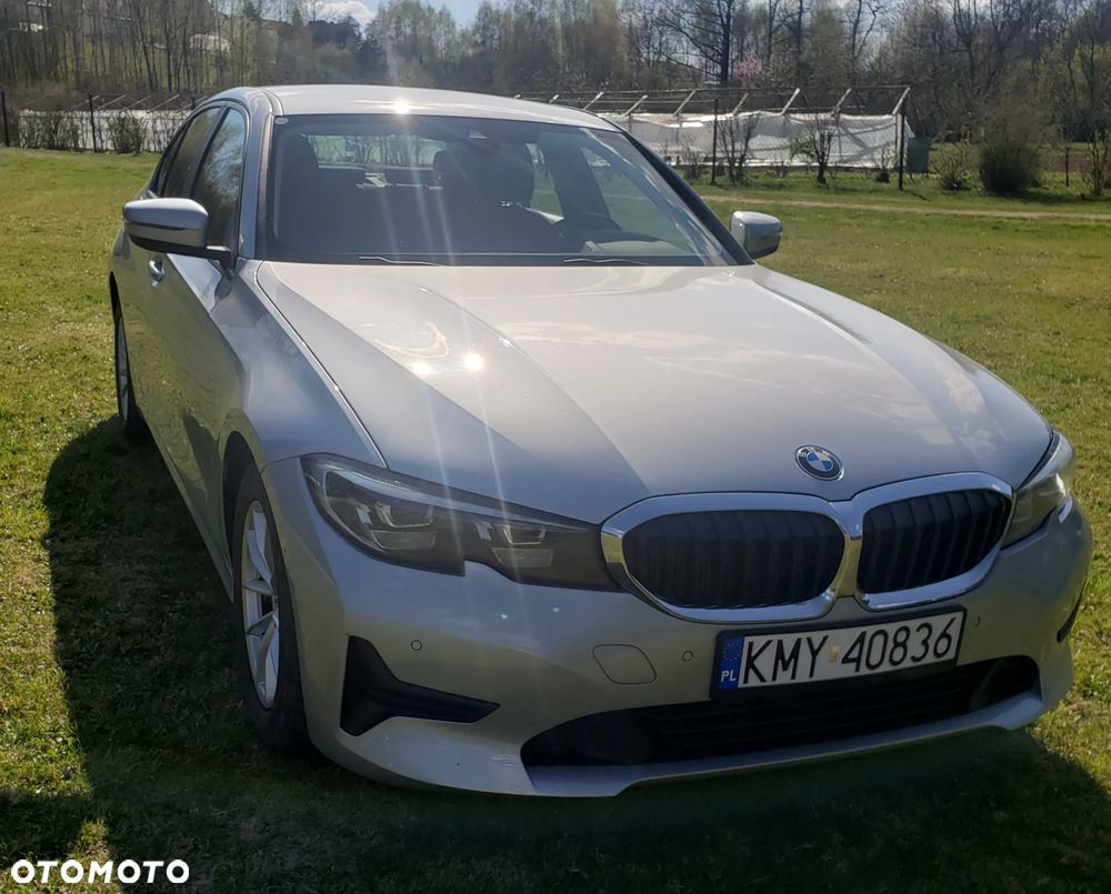 BMW Seria 3 318d - 1