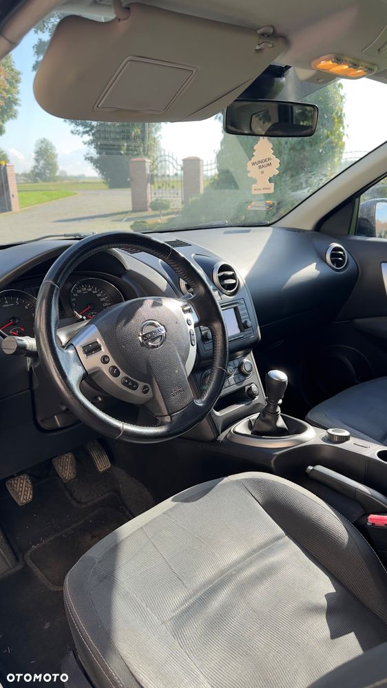 Nissan Qashqai+2 - 15
