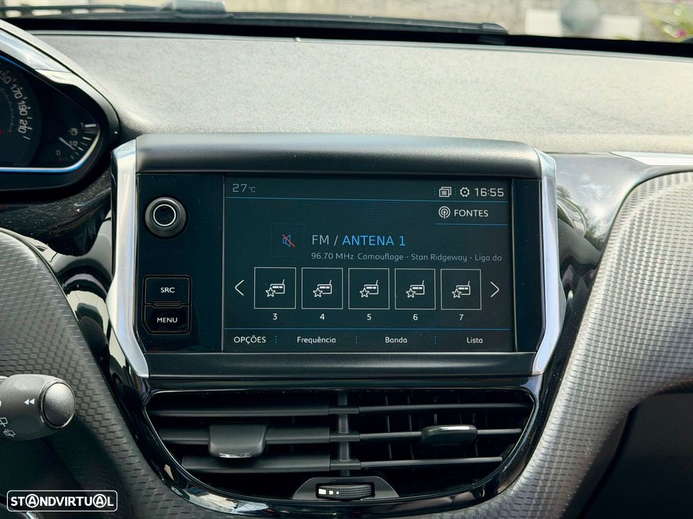 Peugeot 2008 1.2 PureTech Allure Pack - 22