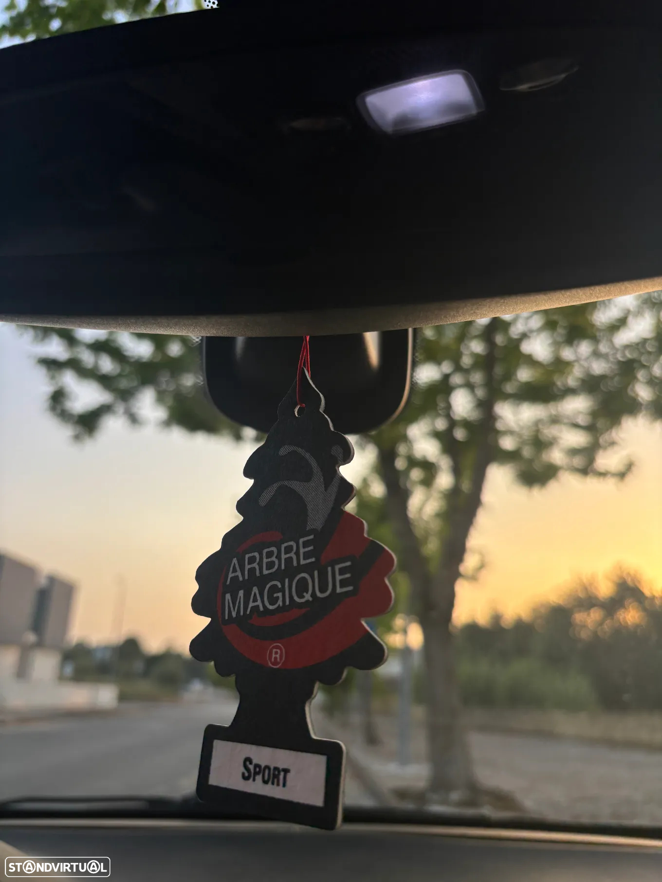 Peugeot 208 1.6 THP GTi - 29