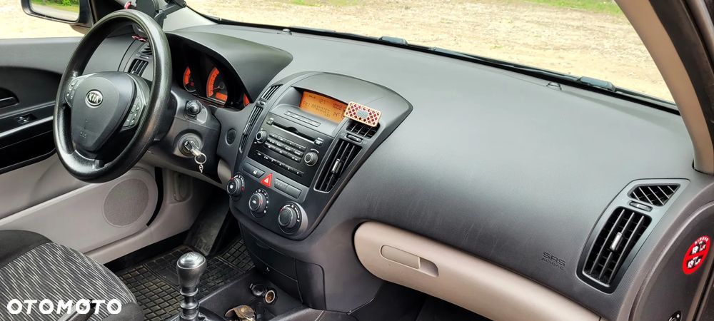 Kia Ceed 1.6 CRDi EX - 8