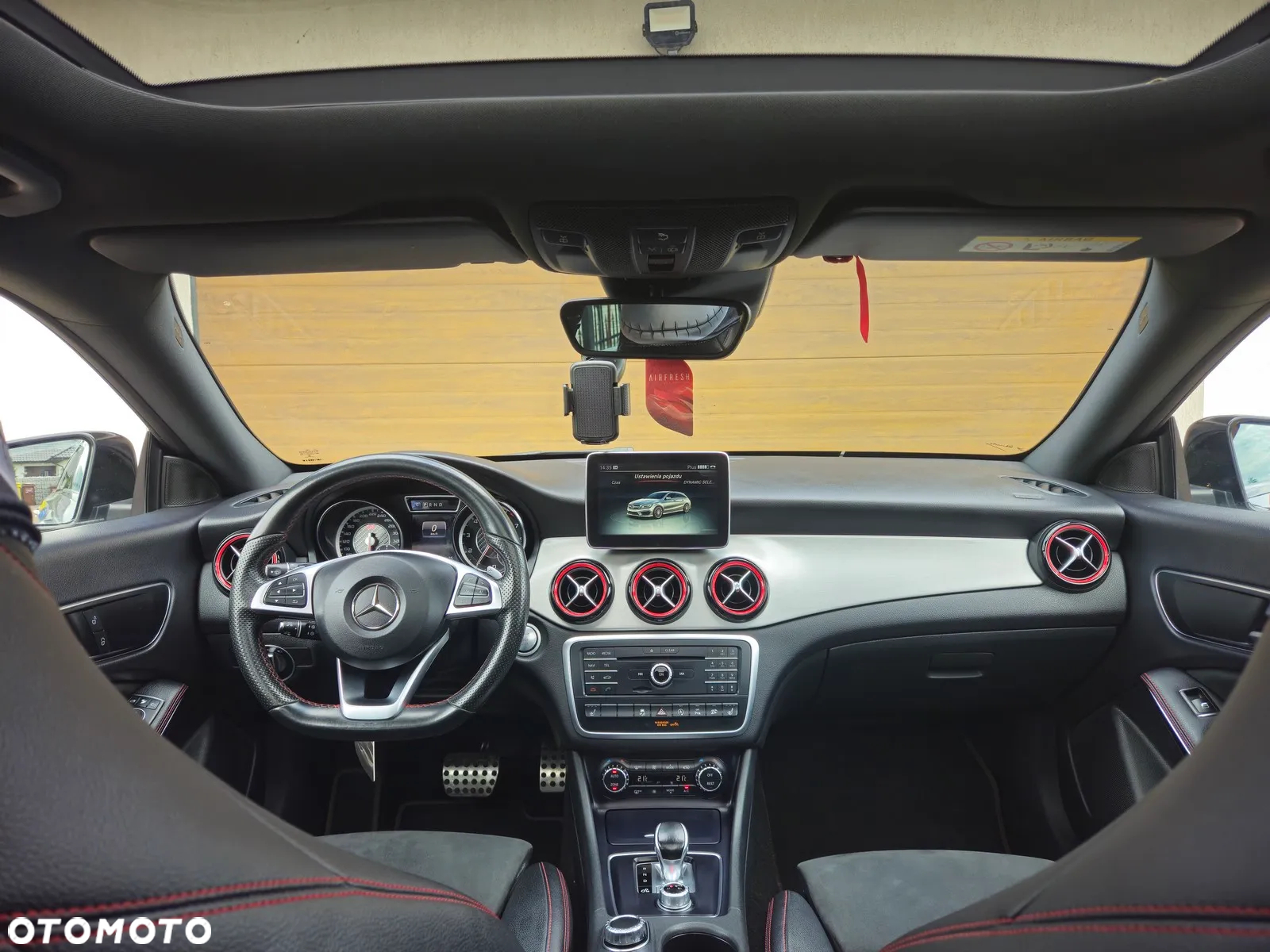Mercedes-Benz CLA AMG 45 4-Matic - 22
