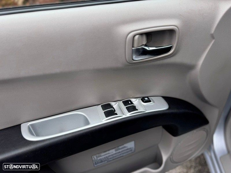 Mitsubishi L200 2.5 DI-D CD Invite AC 4WD - 16
