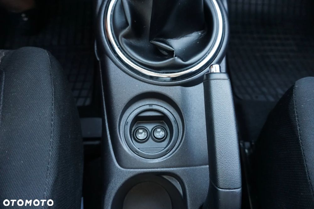 Mitsubishi ASX - 12