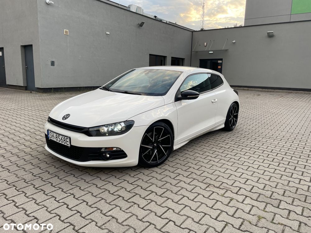Volkswagen Scirocco 2.0 TSI Perfectline R-Style DSG - 1