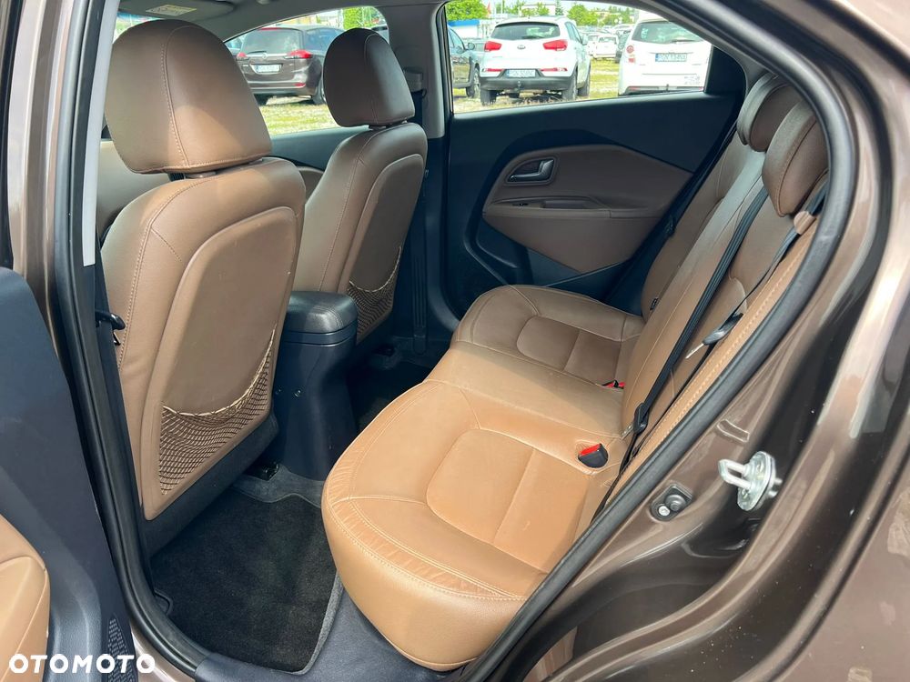 Kia Rio 1.4 CRDI Platinum Edition - 24