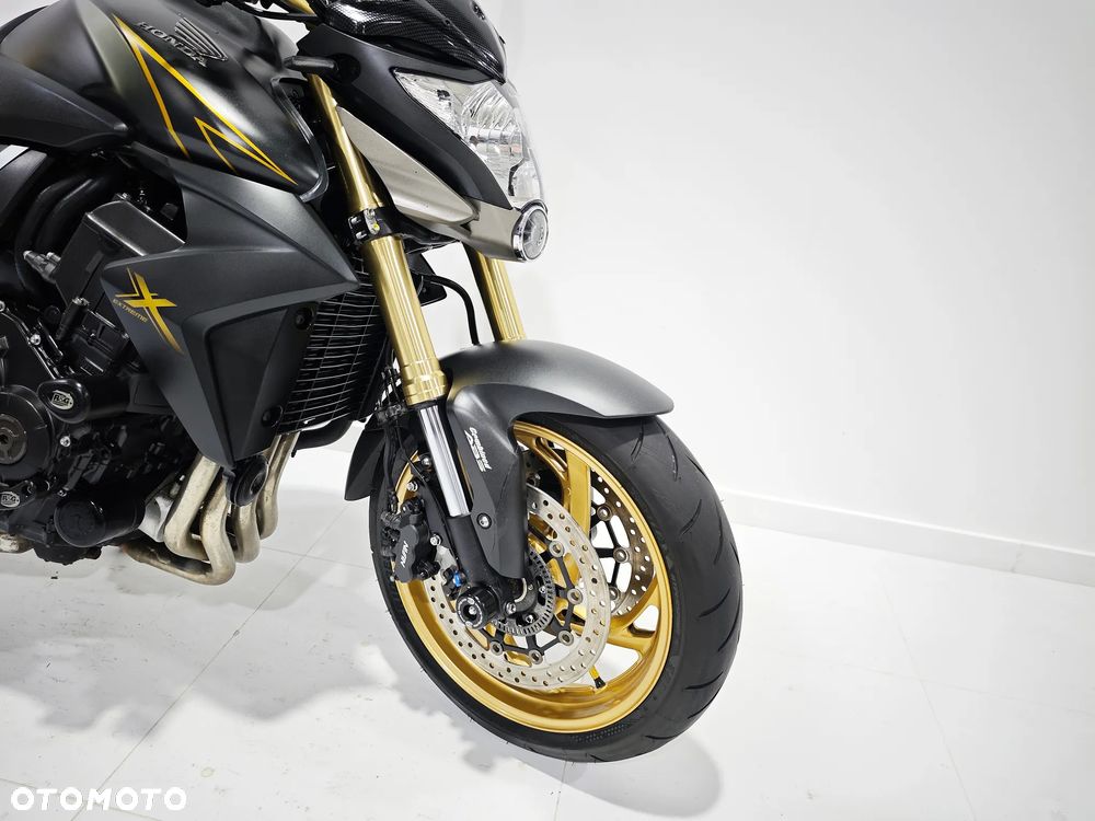 Honda CB - 7
