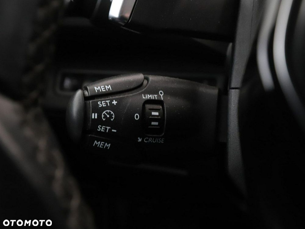Peugeot 3008 1.5 BlueHDi Active S&S EAT8 - 35