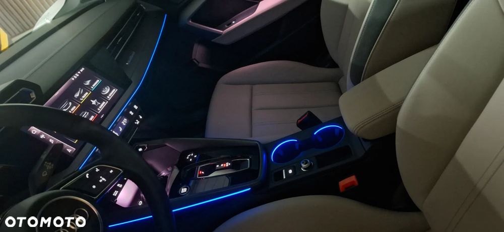 Audi A3 Limousine 40 TFSI quattro S tronic advanced - 37