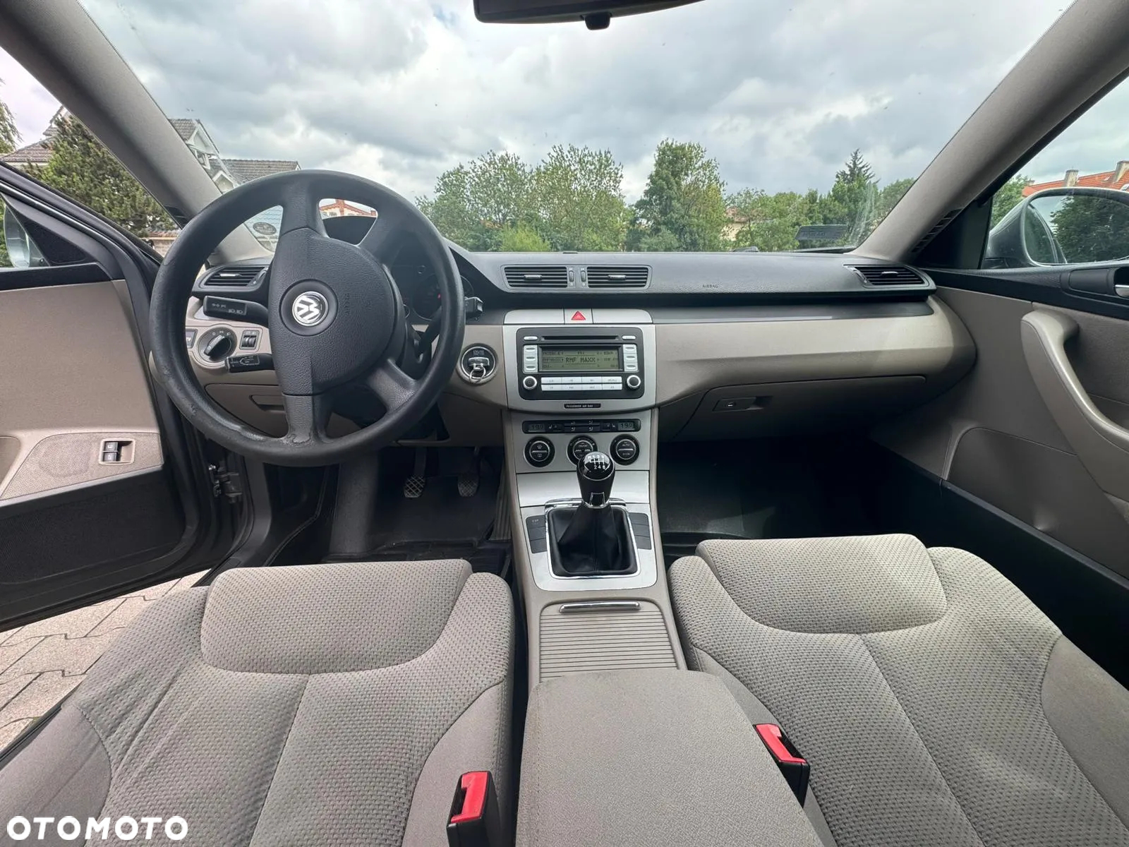 Volkswagen Passat 2.0 FSI Comfortline - 11