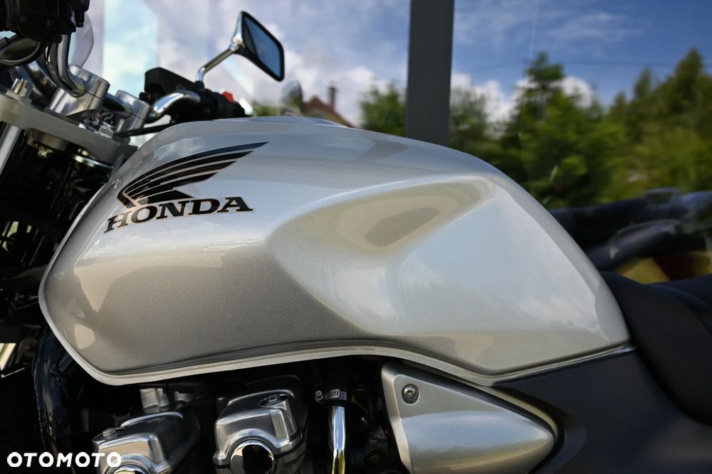 Honda CB - 26