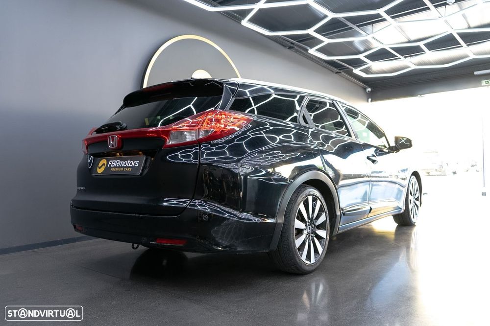 Honda Civic Tourer 1.6 i-DTEC Comfort Navi — fotografia 10