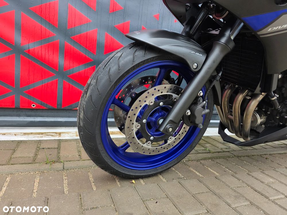 Yamaha XJ - 14