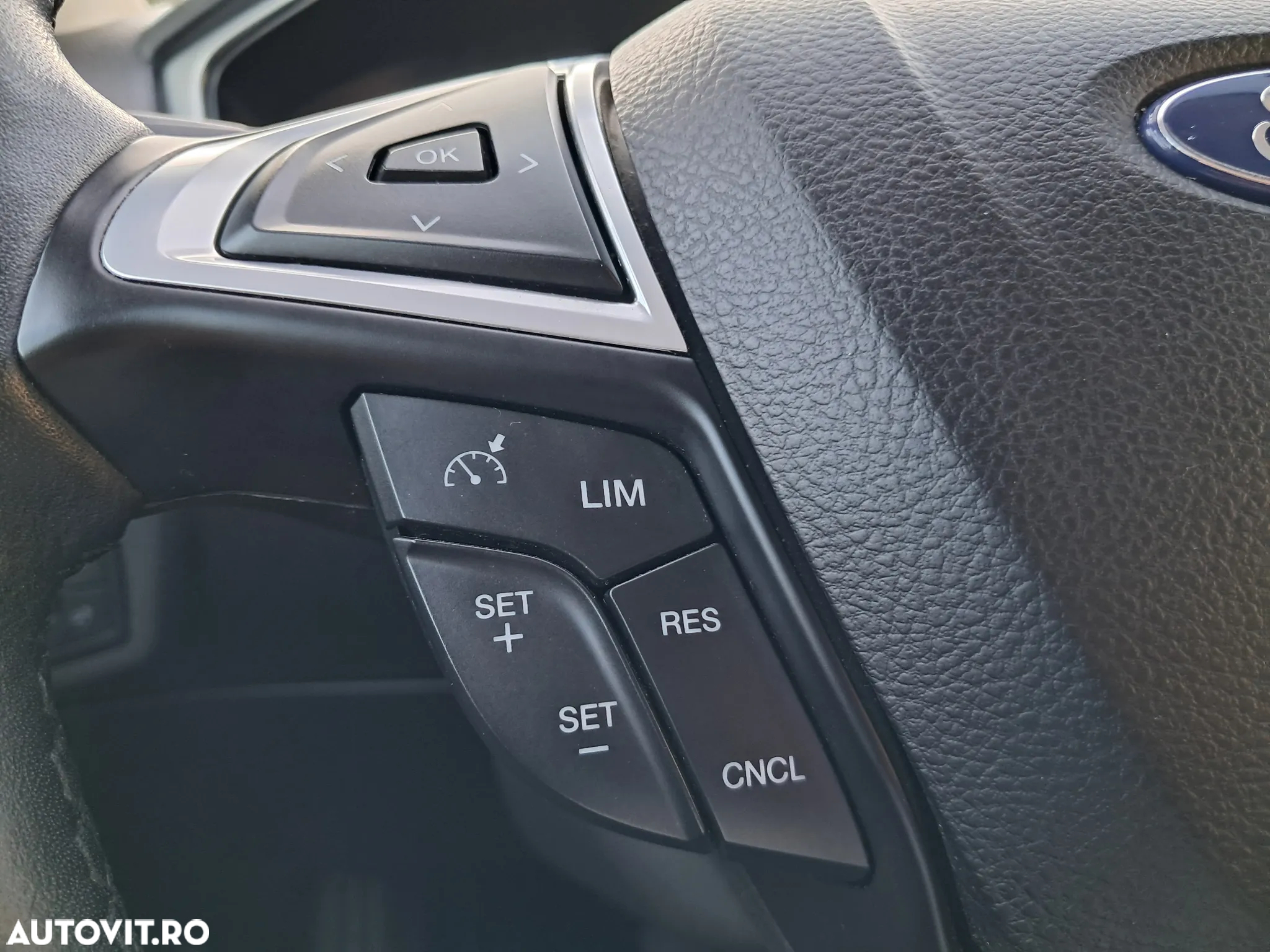 Ford Mondeo 2.0 TDCi Powershift Business - 27