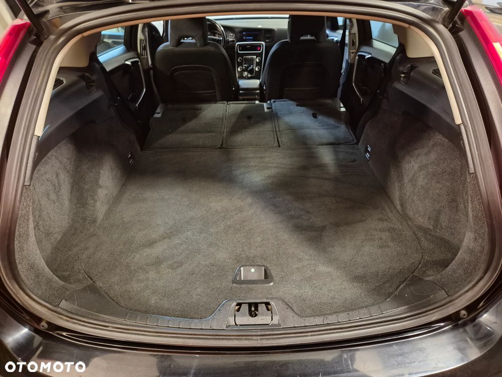 Volvo V60 D3 Edition - 8